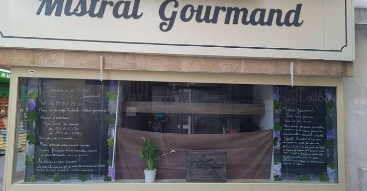 Photo du restaurant : la devanture de Mistral Gourmand, rue Frédéric Mireur